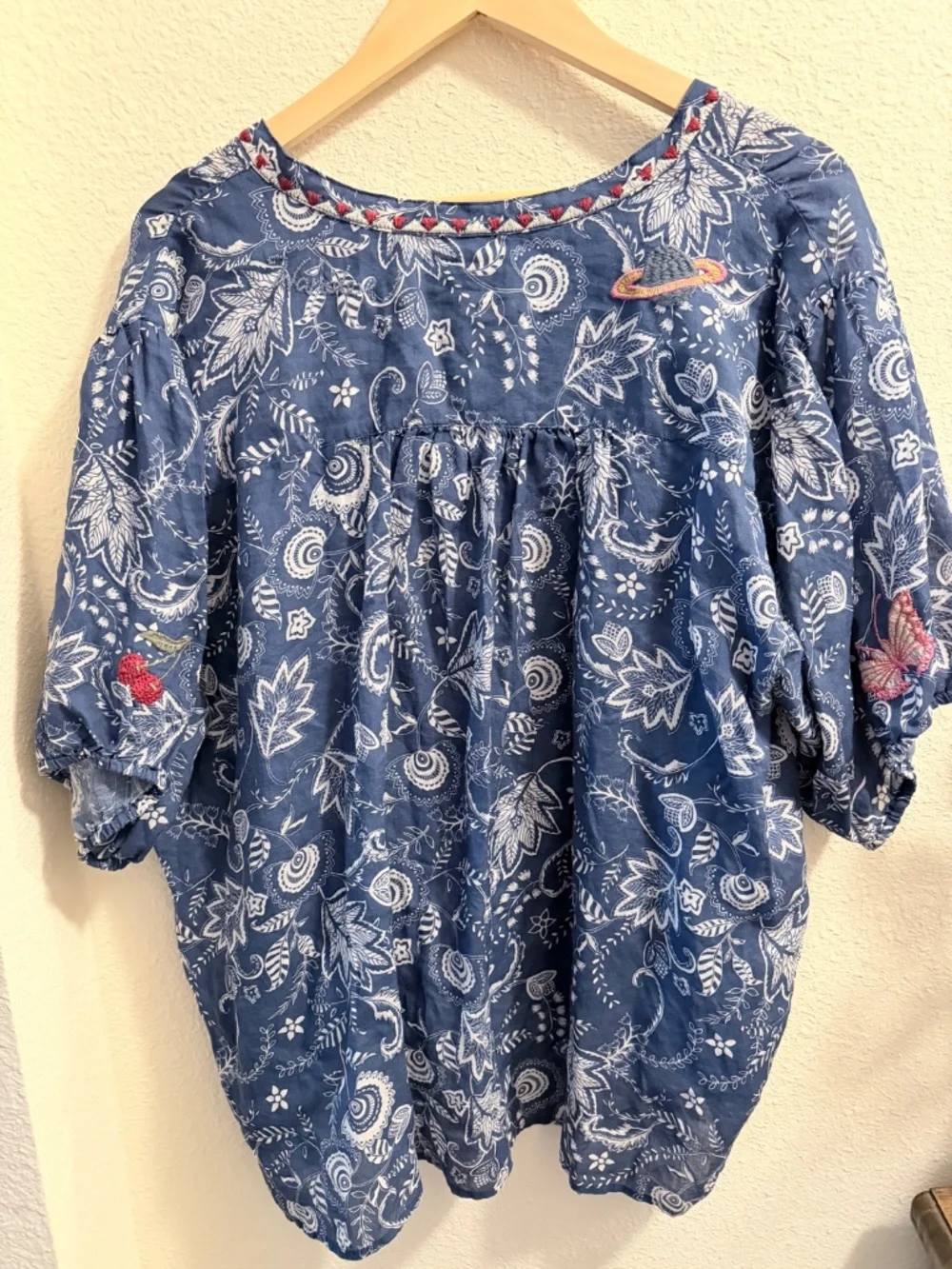 Johnny Was Workshop Embroidered Butterfly Puff Sleeve Blouse XXL Blue Ramie